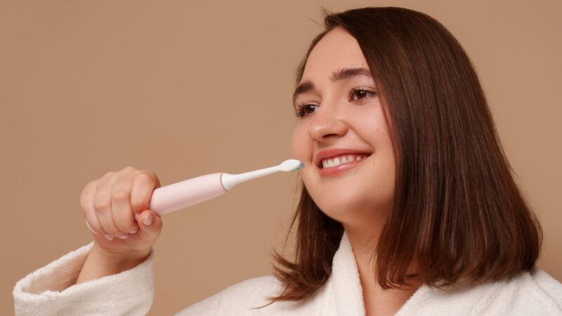 Best Electric Toothbrush in India (2025) – Top Picks, Reviews & Pricing