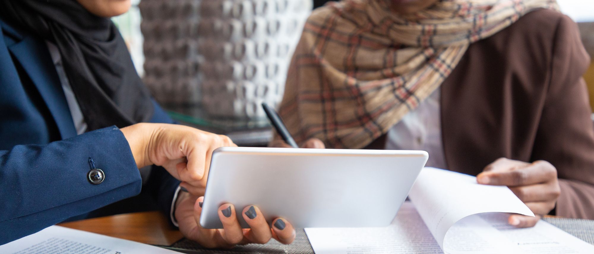 Best Banks for Personal Loan in UAE (2026) – Which Bank Is Right for You?